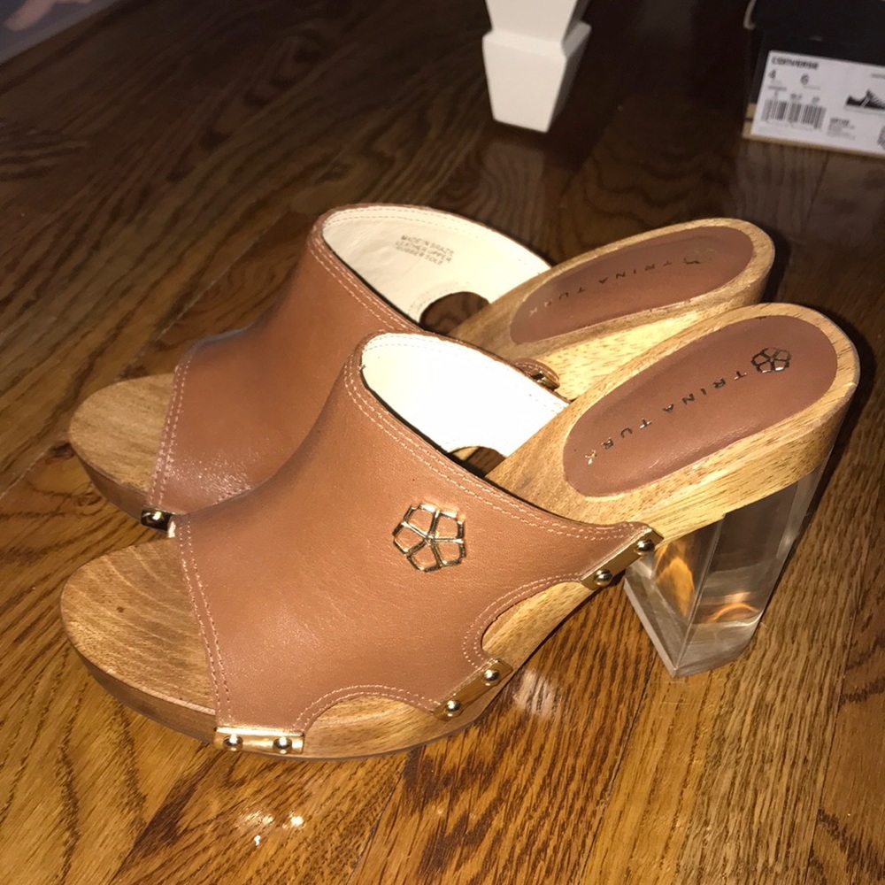 Trina Turk mules shoe